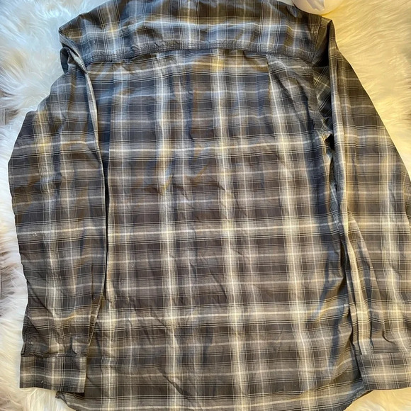 Carhartt Flannel Heavy Button Down Long Sleeve - Picture 4 of 6